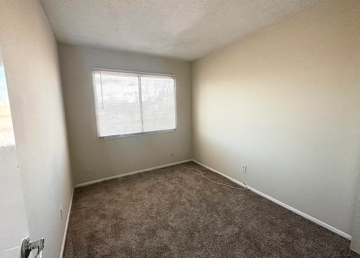 Ridgewood Garden Apartments - Tucson, AZ — LJ Mainstreet Holdings